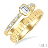1/2 Ctw Split Twin Row Bezel Set Emerald and Round Cut Diamond Fashion Ring in 14K Yellow Gold