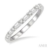1/3 Ctw Baguette and Round Cut Diamond Wedding Band in 14K White Gold