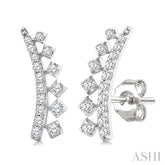 1/4 Ctw Curved Bar Geometric Round Cut Diamond Fashion Ear Climber in 14K White Gold