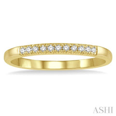 1/10 Ctw 11 Stone Round Cut Diamond Wedding Band in 14K Yellow Gold