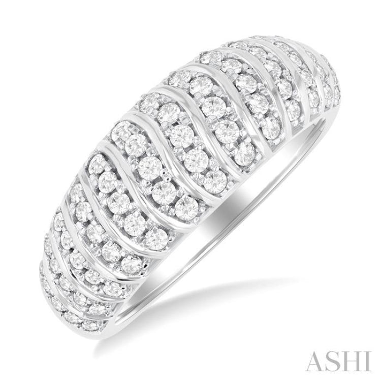 1/2 Ctw Lightweight Ribbed Round Cut Diamond Band in 10K White Gold