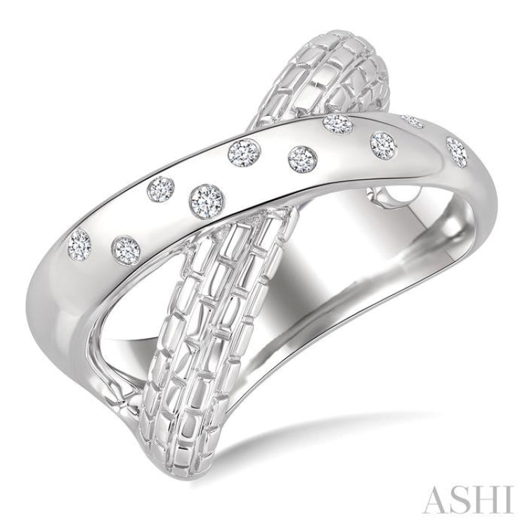 1/10 Ctw Split Criss-Cross Single Cut Diamond Fashion Ring in Sterling Silver