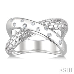 1/10 Ctw Split Criss-Cross Single Cut Diamond Fashion Ring in Sterling Silver