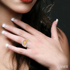 7/8 ctw Round Cut Yellow and White Diamond Fashion Ring in 14K Tri Color Gold