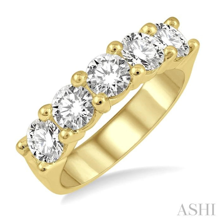 2 Ctw 5 Stone Round Cut Diamond Wedding Band in 14K Yellow Gold