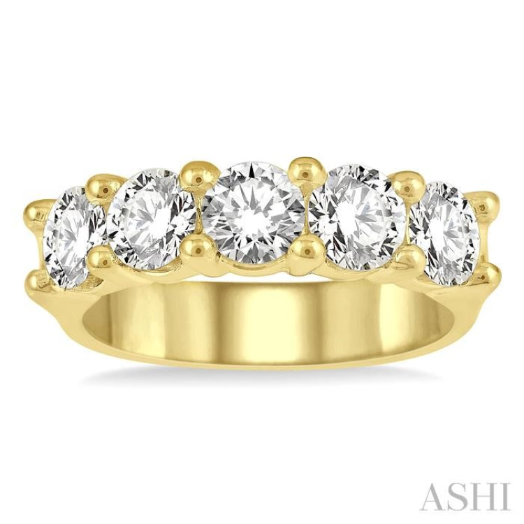 2 Ctw 5 Stone Round Cut Diamond Wedding Band in 14K Yellow Gold