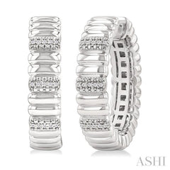 1/10 Ctw Wide Ribbed Plain Polished and Round Cut Diamond Bold Fashion Hoop Earrings in Sterling Silver