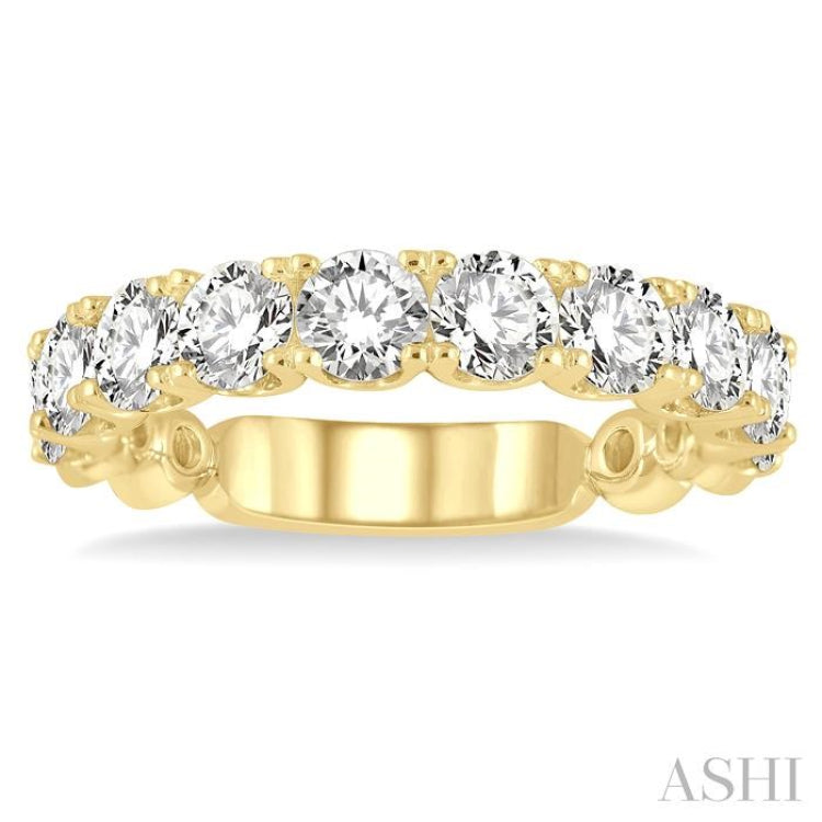 2 Ctw Lattice Round Cut Diamond Wedding Band in 14K Yellow Gold