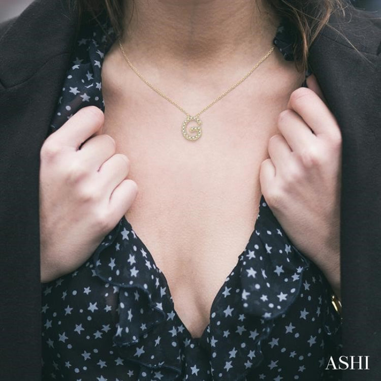 1/20 Ctw Initial 'G' Round Cut Diamond Pendant With Chain in 10K Yellow Gold
