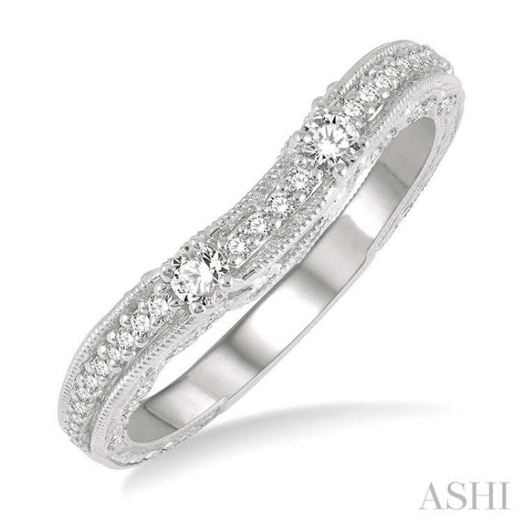1/3 Ctw Carved Round Cut Diamond Wedding Band in 14K White Gold