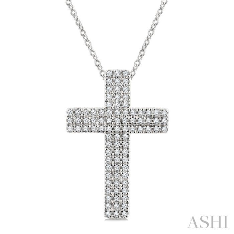 1/4 Ctw Roman Cross Triple Row Round Cut Diamond Fashion Pendant With Chain in 10K White Gold