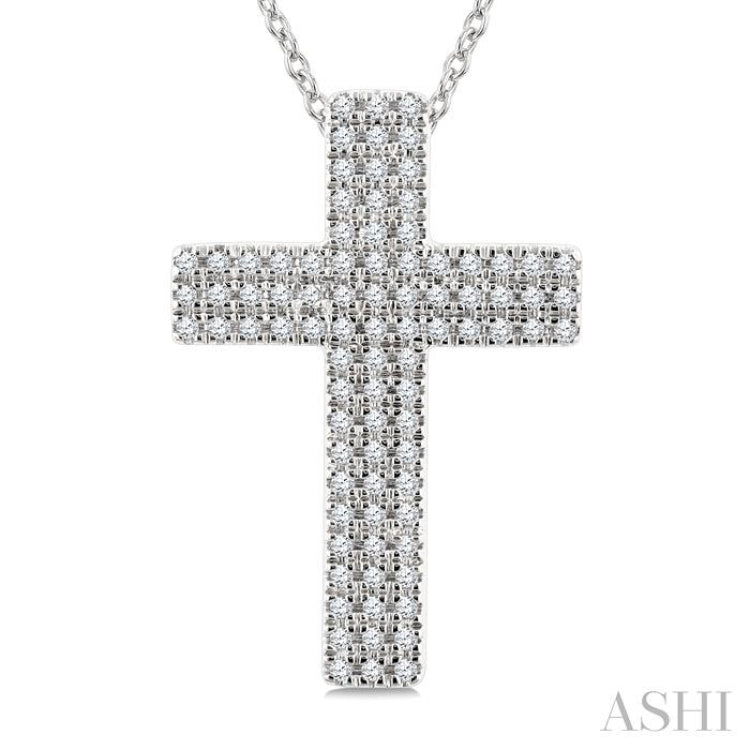 1/4 Ctw Roman Cross Triple Row Round Cut Diamond Fashion Pendant With Chain in 10K White Gold