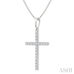 1/4 Ctw Round Cut Diamond Cross Fashion Pendant With Chain in 14K White Gold