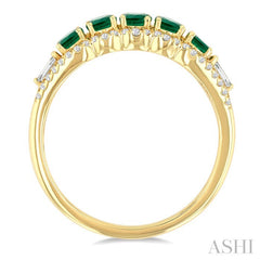 3.1 MM Round Emerald and 1/4 Ctw Baguette and Round Cut Diamond 5-Stone Precious Ring in 14K Yellow Gold
