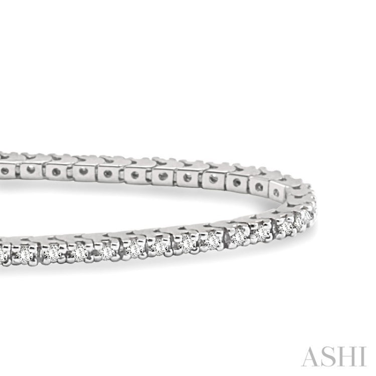 1 Ctw Square Shape Round Cut Diamond Tennis Bracelet in 18K White Gold