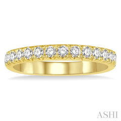 1/2 Ctw 15Stones Round Cut Diamond Wedding Band in 14K Yellow Gold