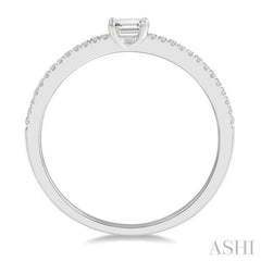 1/6 ctw Petite Baguette Center Round Cut Diamond Stack Band in 14K White Gold