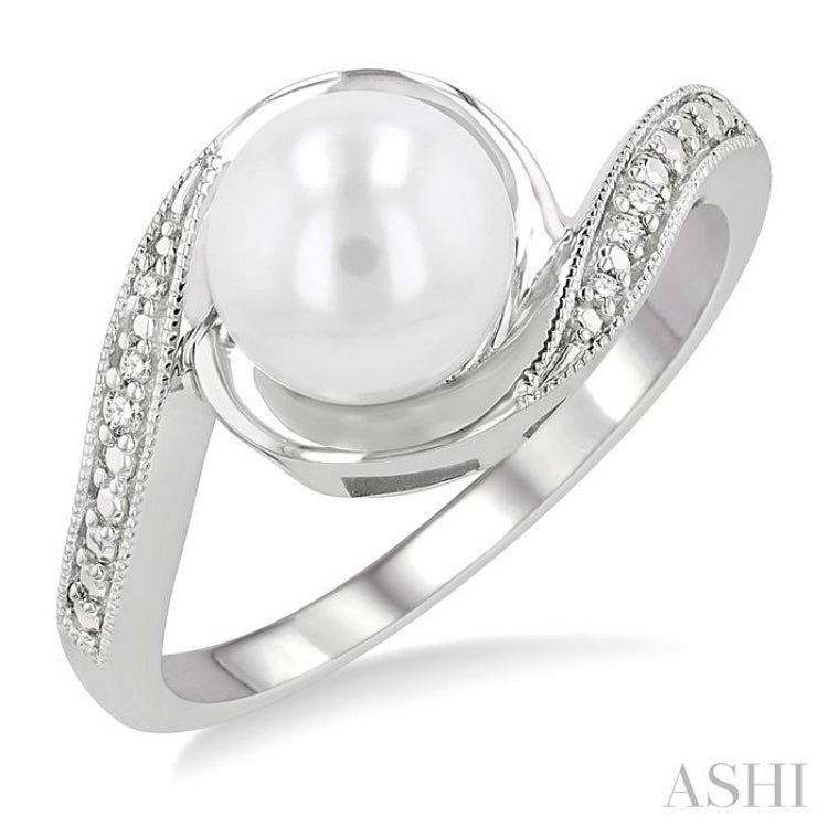 7X7 MM Round Shape Cultured Pearl and 1/50 Ctw Bypass Round Cut Diamond Ring in Sterling Silver