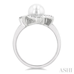 7X7 MM Round Shape Cultured Pearl and 1/50 Ctw Swirl Round Cut Diamond Ring in Sterling Silver