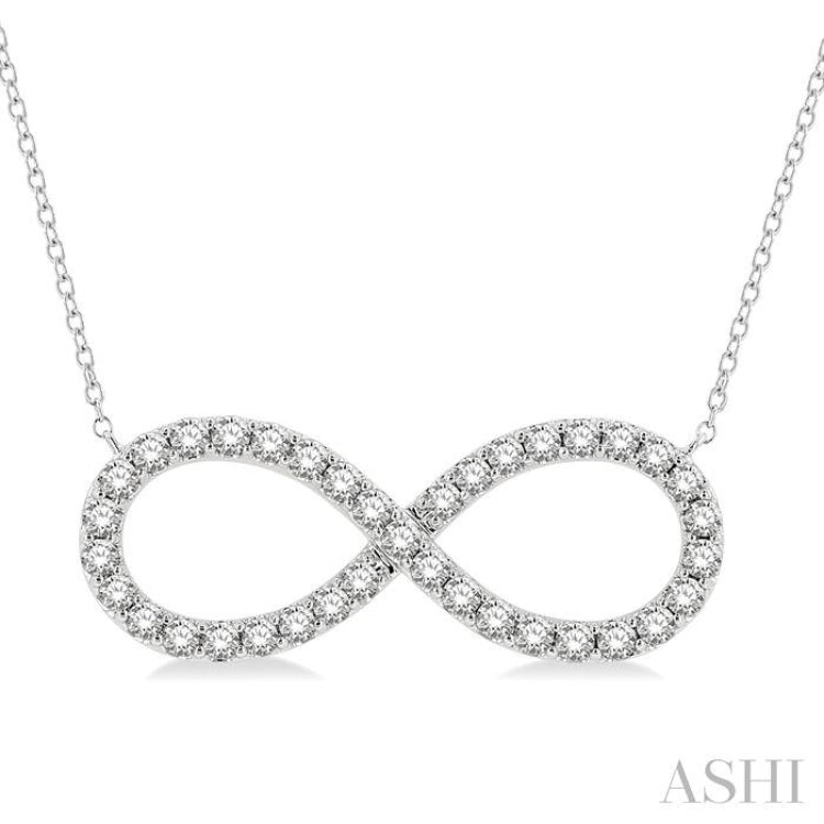 1 Ctw Round Cut Diamond Infinity Pendant in 14K White Gold