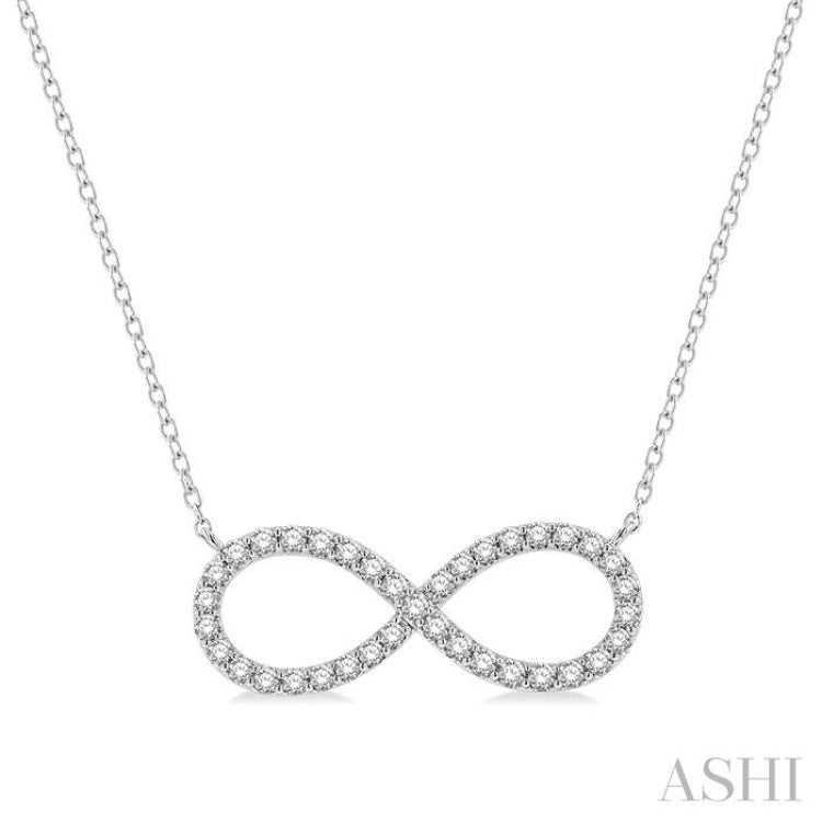 1/2 Ctw Round Cut Diamond Infinity Pendant With Chain in 14K White Gold