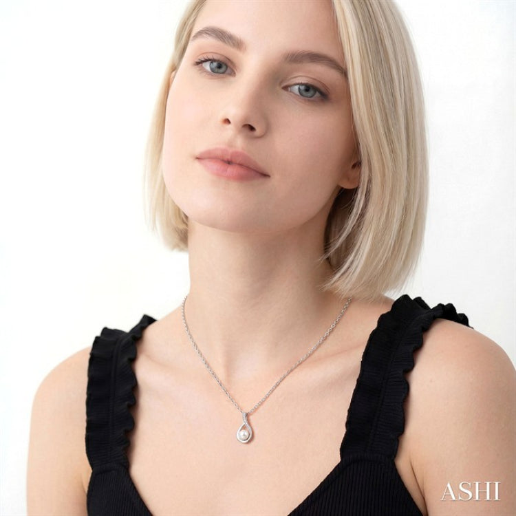 7X7 MM Drop Shape Cultured Pearl and 1/50 Ctw Round Cut Diamond Pendant With Chain in Sterling Silver