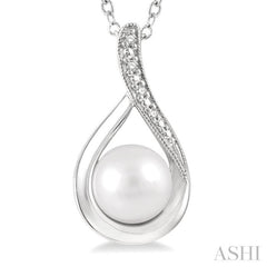 7X7 MM Drop Shape Cultured Pearl and 1/50 Ctw Round Cut Diamond Pendant With Chain in Sterling Silver