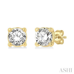 1/3 Ctw Round Cut Diamond Stud Earrings in 14K Yellow Gold