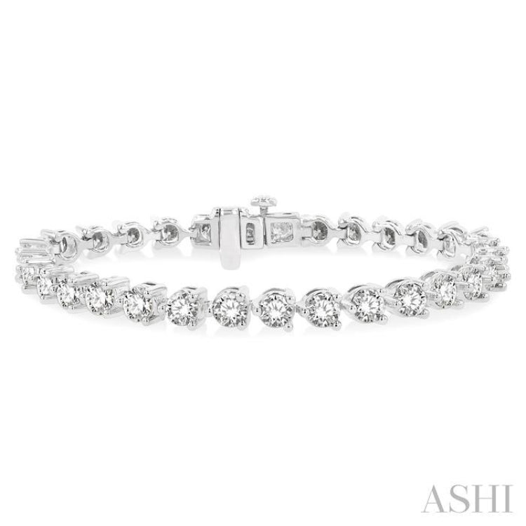 9 Ctw 3 Prong Round Cut Diamond Tennis Bracelet in 14K White Gold