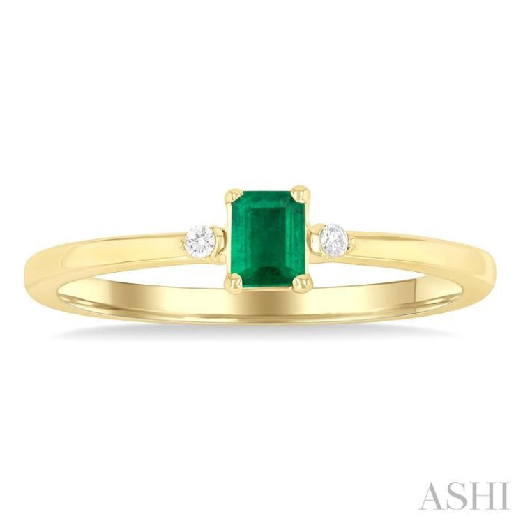 4x3 MM Octagon Shape Emerald and 1/50 Ctw Petite Round Cut Diamond Fashion Ring in 10K Yellow Gold