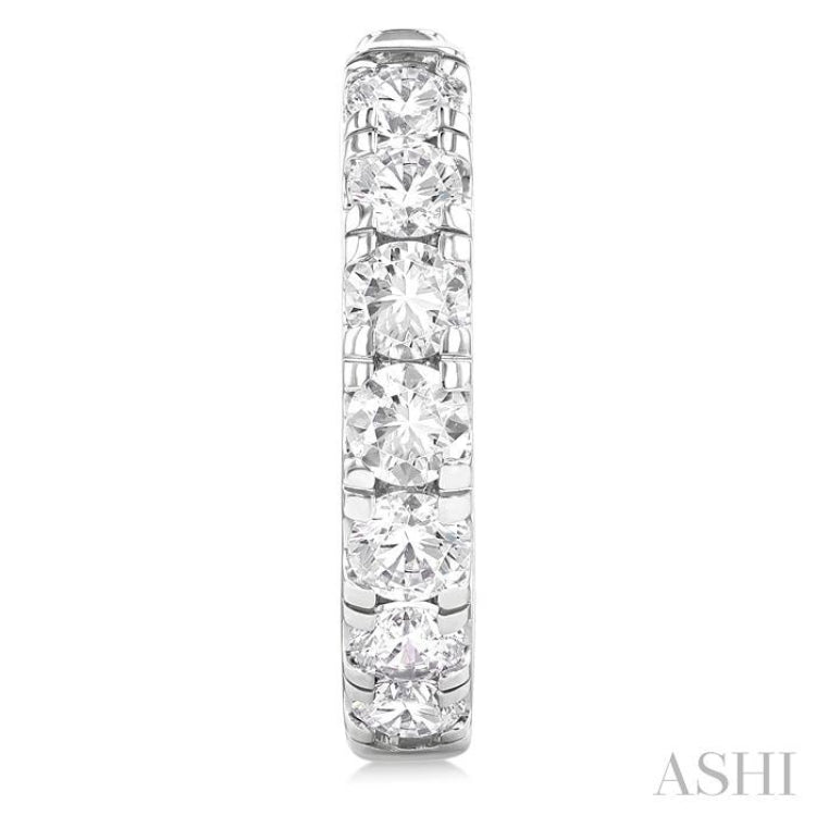 2 Ctw Round Cut Diamond Hoop Earrings in 14K White Gold