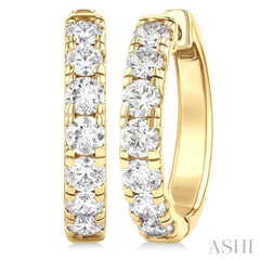 2 Ctw Round Cut Diamond Hoop Earrings in 14K Yellow Gold