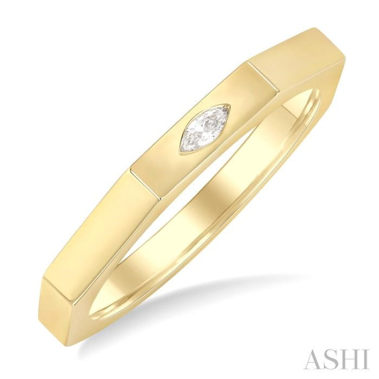1/20 Ctw Marquise Cut Diamond Signet Ring in 14K Yellow Gold